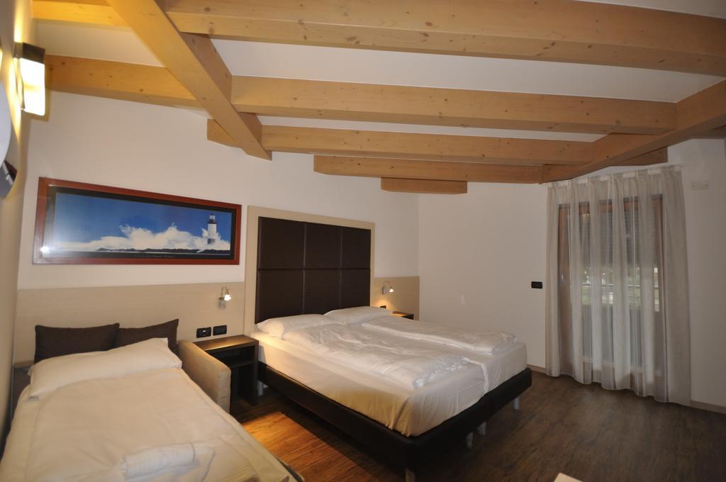 Villa Cameras Room And Breakfast Mori Kamer foto