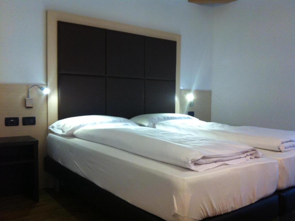 Villa Cameras Room And Breakfast Mori Kamer foto
