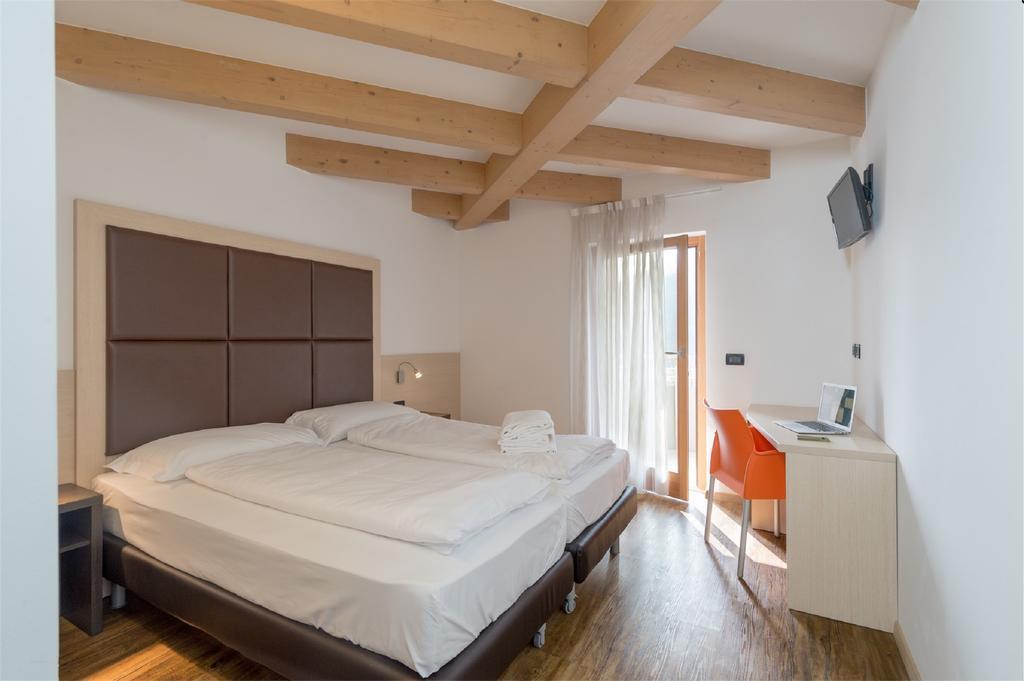 Villa Cameras Room And Breakfast Mori Buitenkant foto