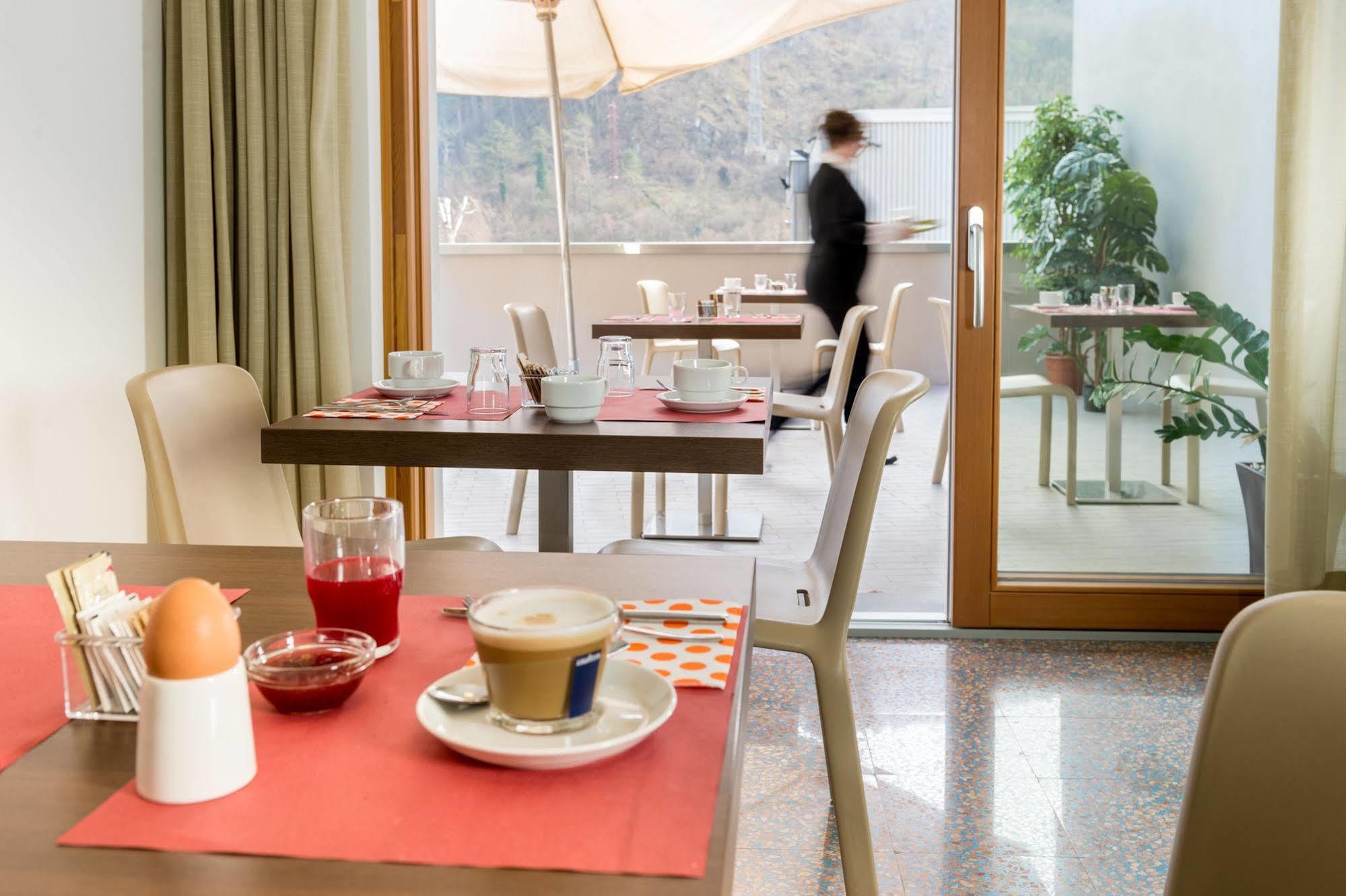 Villa Cameras Room And Breakfast Mori Buitenkant foto